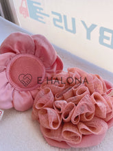 Load image into Gallery viewer, Hand-Stitched Cleansing/Foaming Puff (Bath Lily) 不会散的手工浴花
